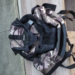 Oakley camo hiking backpack